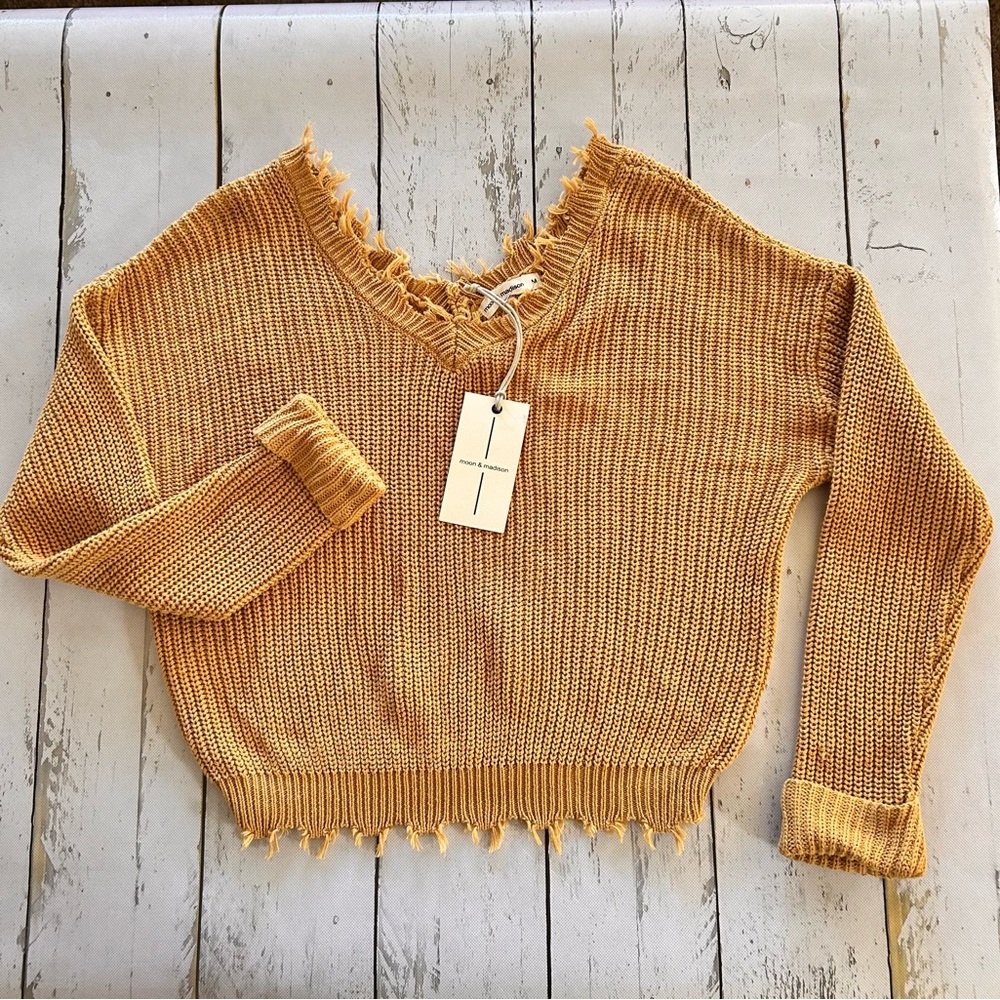 moon & madison Frayed V-Neck Sweater - Sz M - Mustard - 100% cotton - NWT